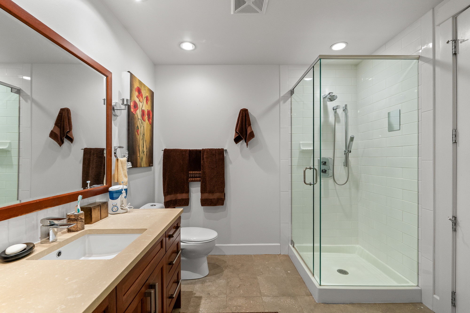 #205 - 6688 Royal Avenue